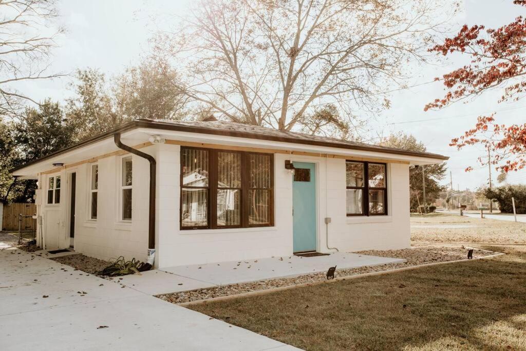 The Turquoise Door Modern Rustic In Town Of Lexington Villa Exterior photo